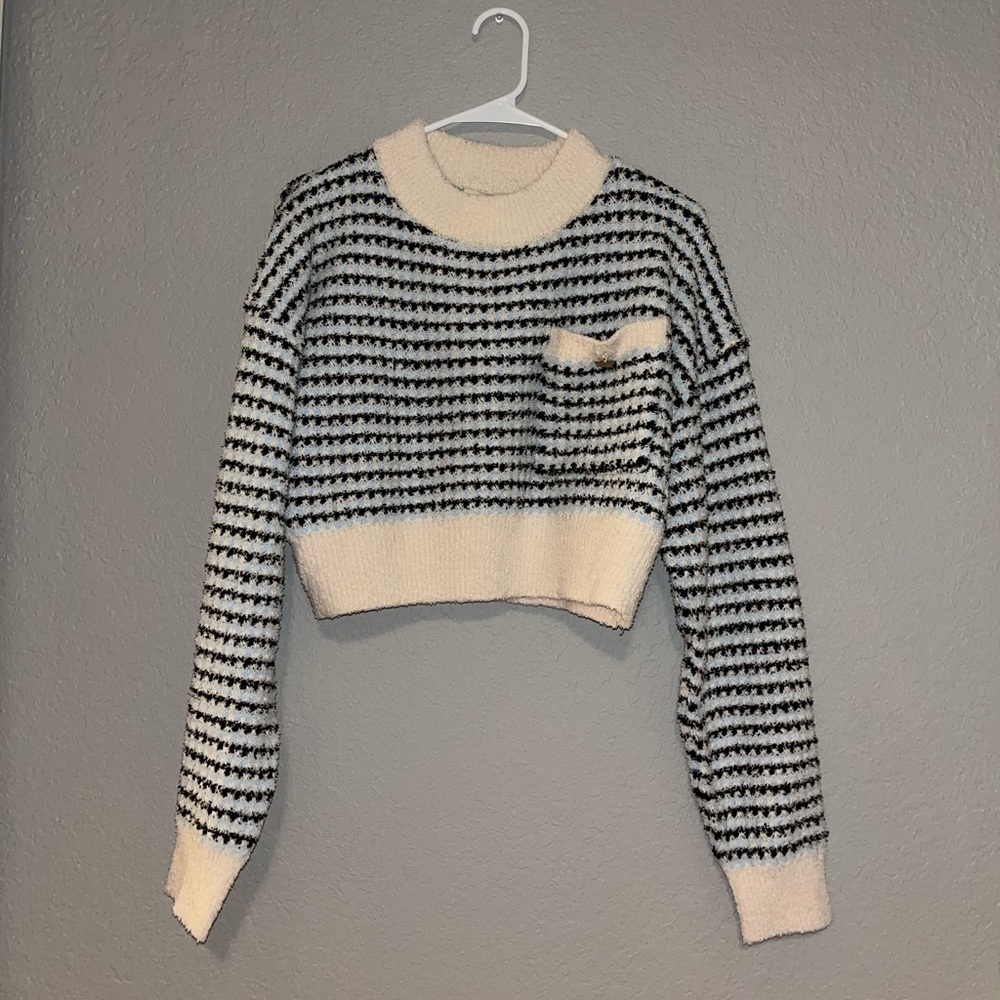 boutique fuzzy cropped sweater